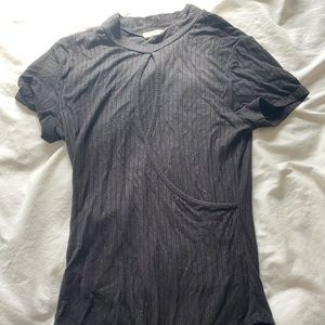 Black keyhole cap sleeve mock neck bodysuit Size: Medium